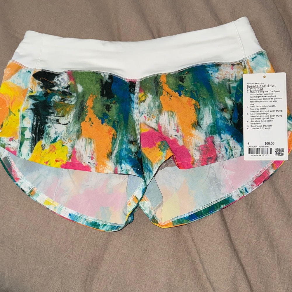 Lululemon Speed Up Lined Short 2.5 in No Limits White Multi / White size 6 NWT